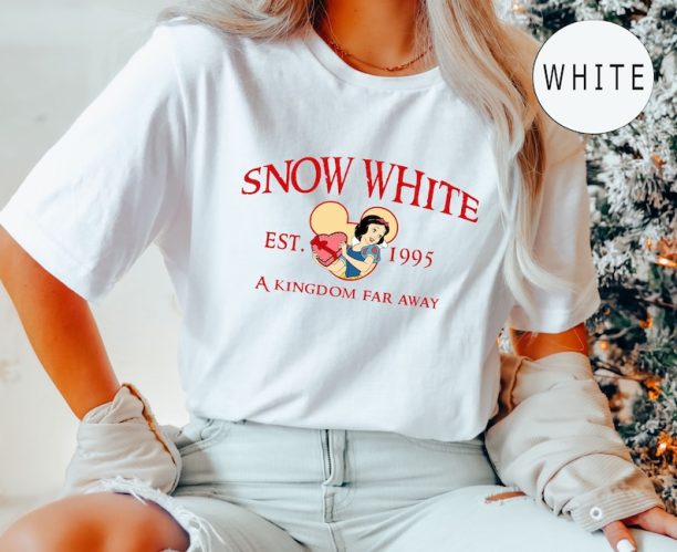 Comfort Colors® Retro 90s Disney Snow White Shirt, Disney Character Shirt, Retro Snow White and The Seven Dwarfs Shirt