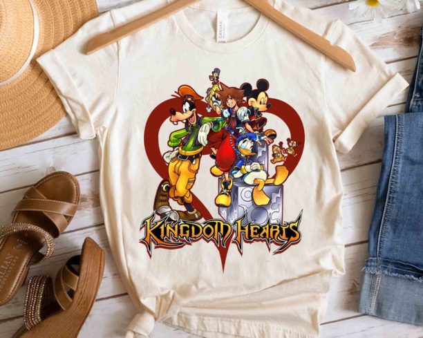 Disney Kingdom Hearts Mickey Goofy Donald Group Heart Shirt