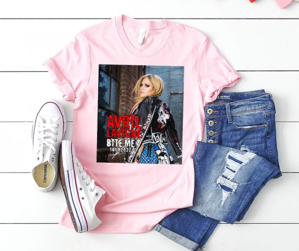 Lavigne Singer Shirt, Pink Avril Lavigne Bootleg Vintage 90s T-Shirt, Ramona Lavigne Shirt, Pop Punk Queen Shirt