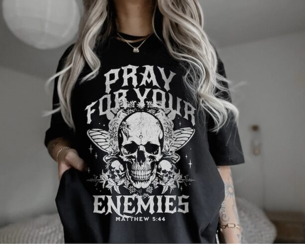 Christian Streetwear Vintage Bible Verse Tee Christian Merch Jesus is King Shirt Christian Clothes Made to Worship Shirt