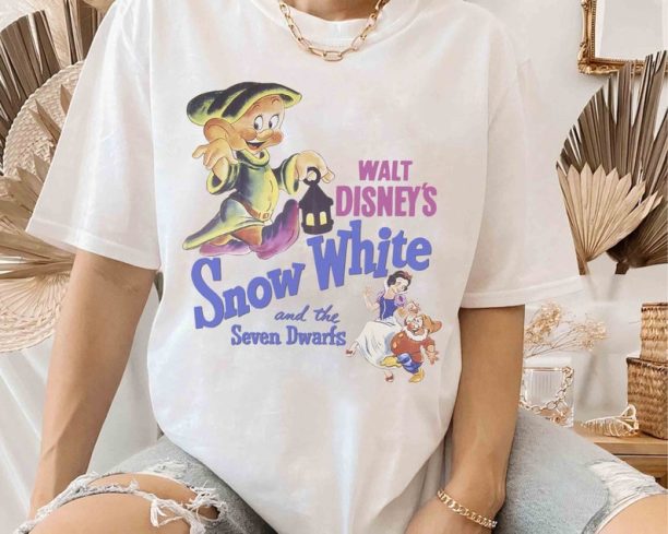 Disney Snow White and the Seven Dwarfs Dopey Movie Poster Retro T-shirt, Grumpy Bashful Sleepy Happy Tee