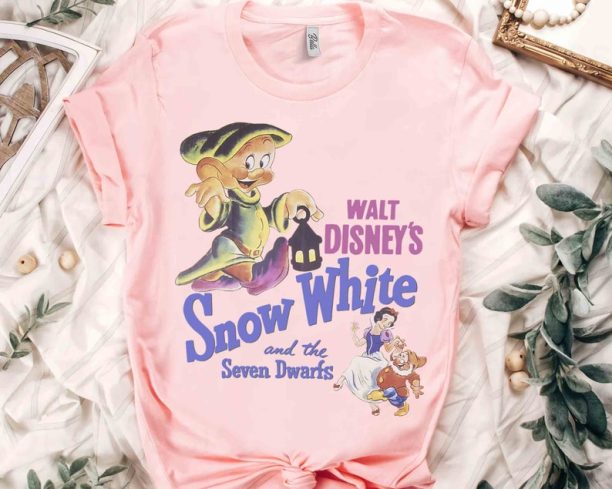 Disney Snow White and the Seven Dwarfs Dopey Movie Poster Retro T-shirt, Grumpy Bashful Sleepy Happy Tee