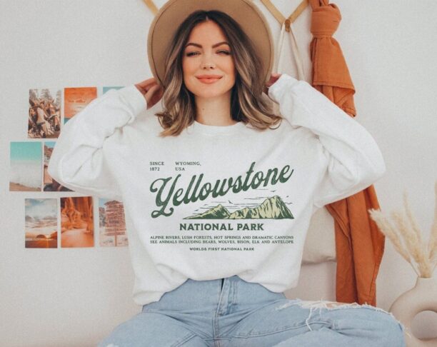 Yellowstone Sweatshirt Vintage National Park Shirt Yellowstone Shirt Wyoming Crewneck Midwest Retro Outdoors Camping