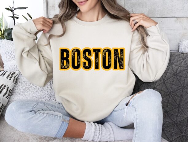 Boston Vintage Sweatshirt Boston Bruins Crewneck Sweatshirt Bruins Sweatshirt Boston Bruins Shirt Bruins Hockey