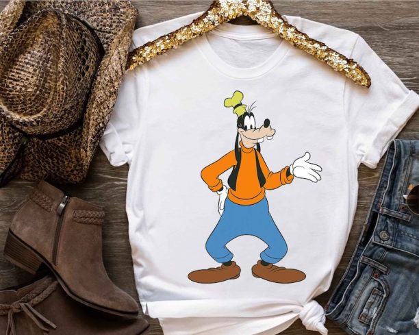 Disney Goofy Traditional Portrait T-Shirt, Disney A Goofy Movie Mickey and Friends Tee