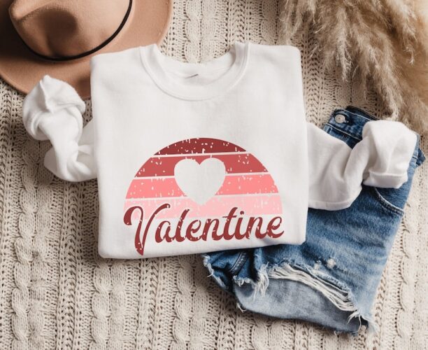 Retro Valentine Sweatshirt, Valentine's Day Apparel, Valentine's Day Gift for Her, Valentine Crewneck Pullover