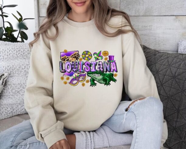 Mardi Gras Sweatshirt, Louisiana Mardi Gras Sweater, Scary Louisiana Crocodile Sweatshirt, Mardi Gras Gift