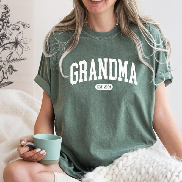 Comfort Colors® Grandma Est. 2024 Shirt, Grandma T-Shirt, Nana Shirt, Gift For Grandma, Gift For Mom