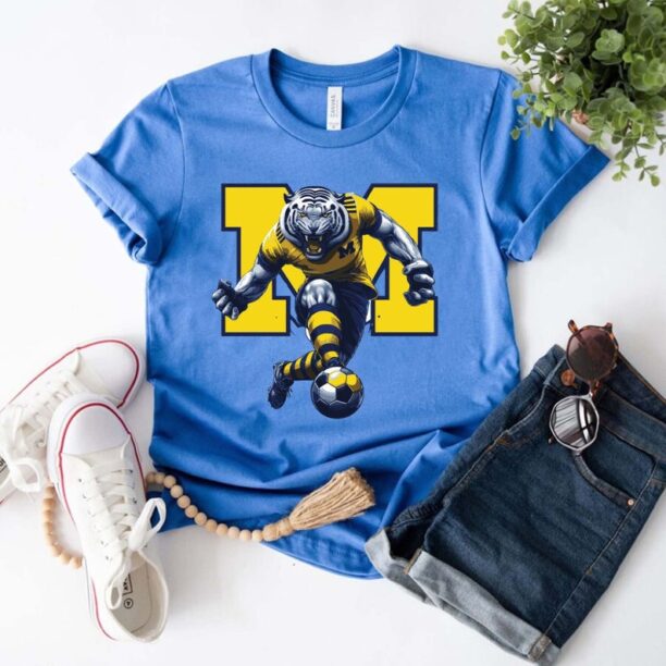 Michigan Wolverines Shirt, University Michigan Shirt, Vintage University of Michigan Wolverines Sweatshirt