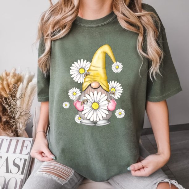 Comfort Colors® Cute Gnome Shirt, Daisy Tees, Farmer Gnome, Wildflower shirt, Boho Shirt, Floral T-Shirt