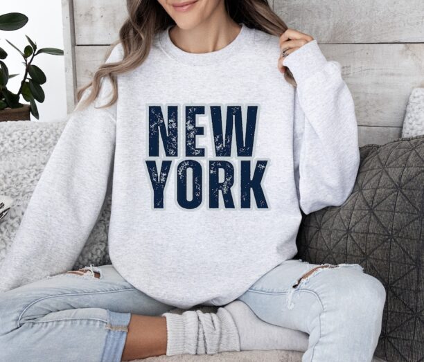 New York Vintage Sweatshirt Yankees Sweatshirt Yankees Baseball Shirt New York Crewneck Unisex Yankees Sweatshirt