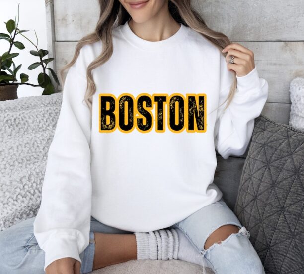 Boston Vintage Sweatshirt Boston Bruins Crewneck Sweatshirt Bruins Sweatshirt Boston Bruins Shirt Bruins Hockey