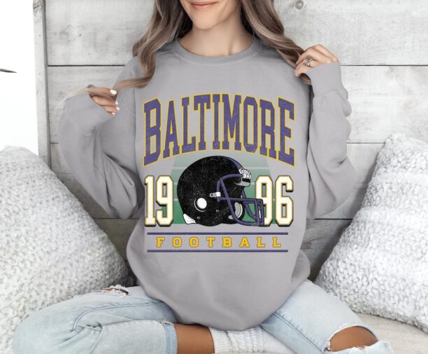 Baltimore Football Crewneck Sweatshirt, Trendy Vintage Style Football Shirt for Game Day