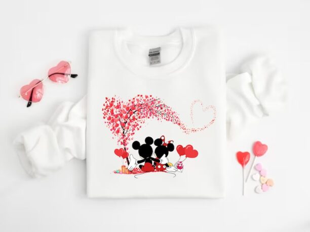 Mickey and Minnie Heart Tshirt For Valentines Day, Disneyworld Valentines Travel Shirts