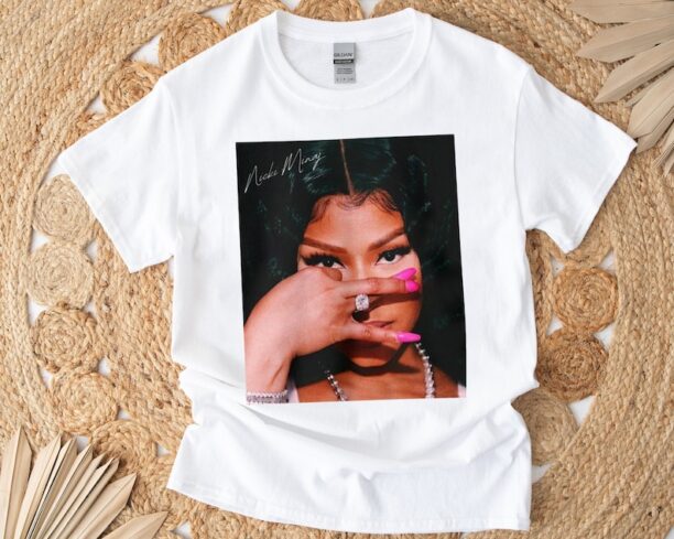 Nicki Minaj Shirt, Nicki Minaj Tour TShirt, Nicki Minaj Merch, Nicki Minaj Fan, Nicki Minaj Crewneck Sweatshirt