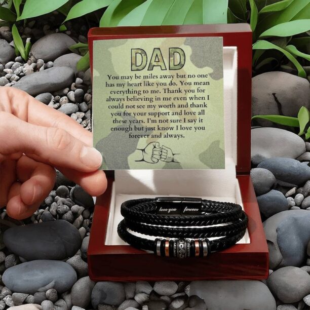 To My Dad: Everything to Me , Camo Background , Love You Forever Bracelet