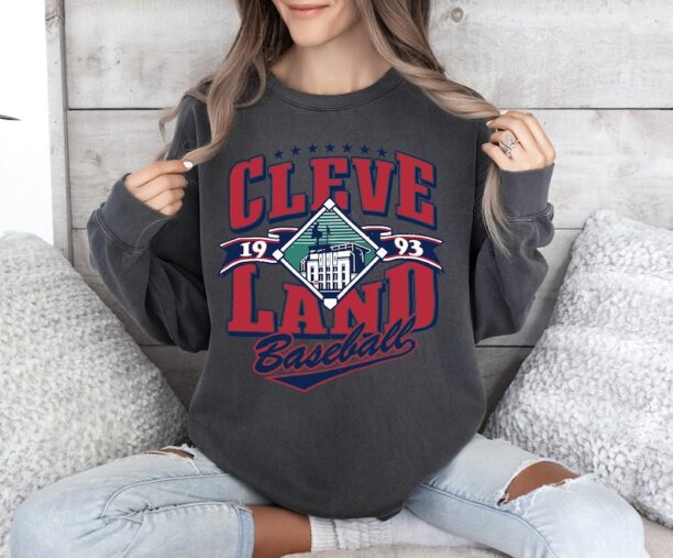 Cleveland Baseball Vintage Unisex Sweatshirt, Retro Preppy Crewneck, Hoodie, Aesthetic Gift Her, Cute Women Crew