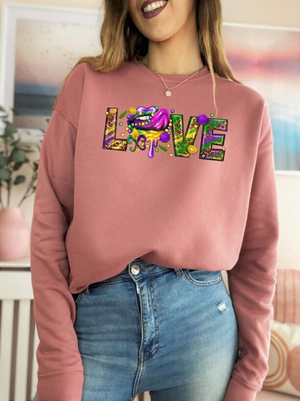 Mardi Lips Sweatshirt,Mardi Gras Sweatshirt,Lips Fleur De Lis Shirt,Fat Tuesday Sweatshirt, Flower de luce Sweatshirt