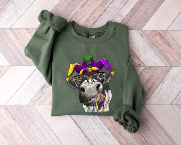 Mardi Gras Cow Sweatshirt, Highland Cow Mardi Gras Shirt, Cow Mardi Sweatshirt, Cute Cow Shirt