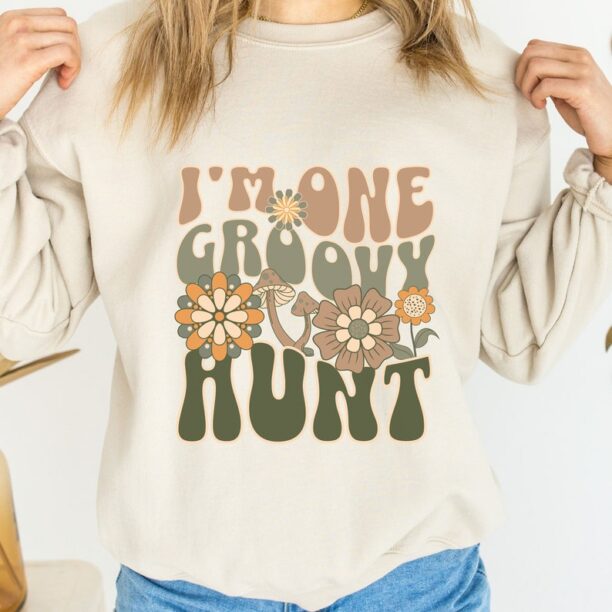 Cool Groovy Aunt Shirt, Cool Aunt Shirt, Favorite Aunt Shirt, Cool Aunt Gift from Niece, New Aunt Shirt