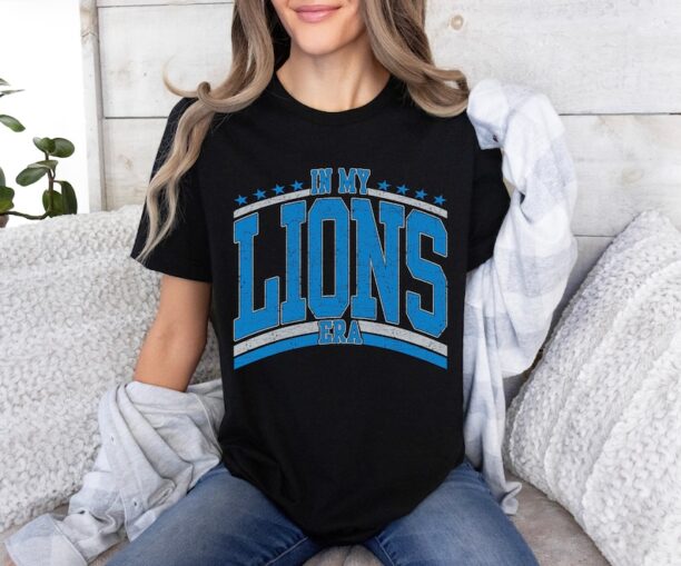 Vintage Detroit Football Sweatshirt, Lions Football Crewneck, Retro Style Lions Shirt for Lions Football Fan