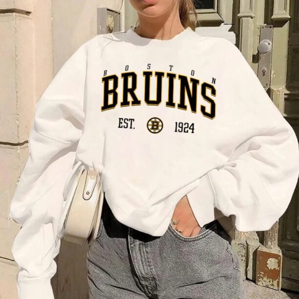 Boston Bruins Crewneck, Vintage Style Boston Hockey Sweatshirt, Boston Bruins Sweatshirt, College Sweatshirt