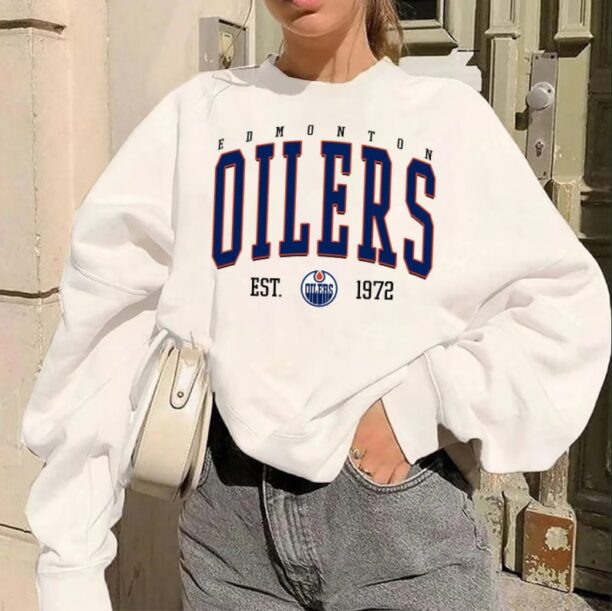 Edmonton Crewneck, Vintage Style Edmonton Sweatshirt, Edmonton Sweatshirt, College Sweatshirt, Hockey Fan Gifts