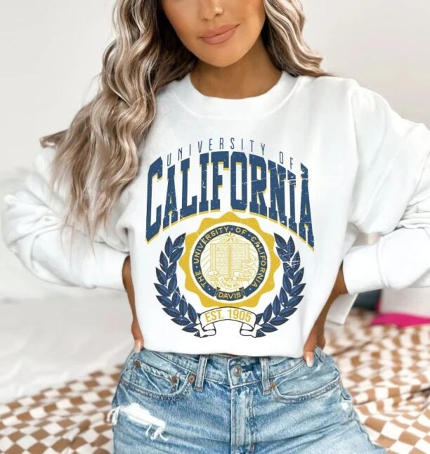 University of California–Davis 1905 Shirt, Vintage Davis University Shirt, College Shirt, University Vintage Shirt