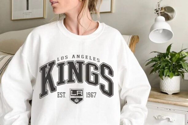 Los Angeles Kings Sweatshirt, Kings Tee, Hockey Sweatshirt, Vintage Sweatshirt, College Sweater, Hockey Fan Shirt