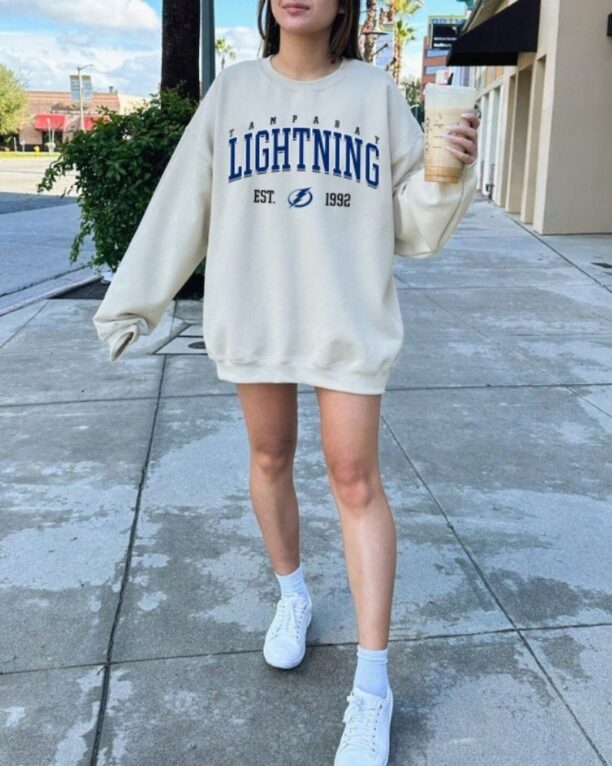 Tampa Bay Hockey Vintage Style Crewneck Gifts for Hockey Fans; Tampa Bay Lightning Sweatshirt, Tampa Bay Sweatshirt