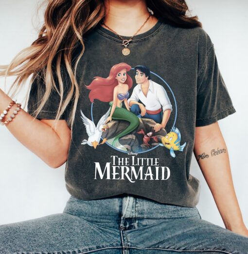 Disney The Little Mermaid Classic Group Shot Ariel and Prince Eric Shi