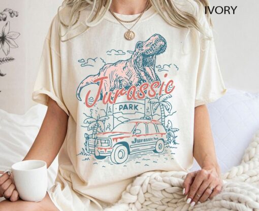 Vintage Jurassic Park Shirt, Jurassic Park Entrance with Tour Jeep