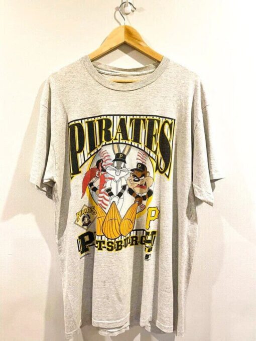 Vintage Pittsburgh Pirates Looney Tunes Shirt