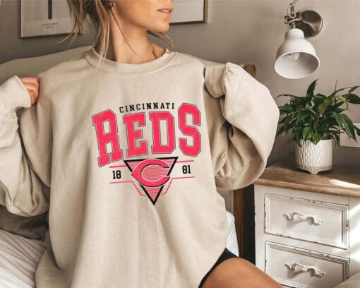 Vintage Cincinnati Reds Sweatshirt ,Cincinnati Reds baseball crewneck