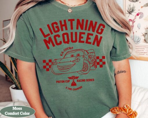 Disney Pixar Lightning MC Queen Racing Portrait Retro Shirt