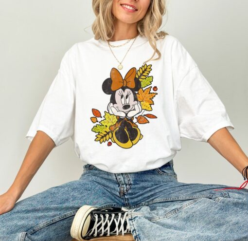 Disney Mickey And Friends Autumn Leaves Minnie Mouse T-Shirt