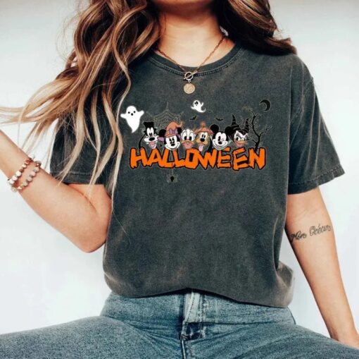 Comfort Colors®1717 Mickey And Friends Halloween T-Shirt