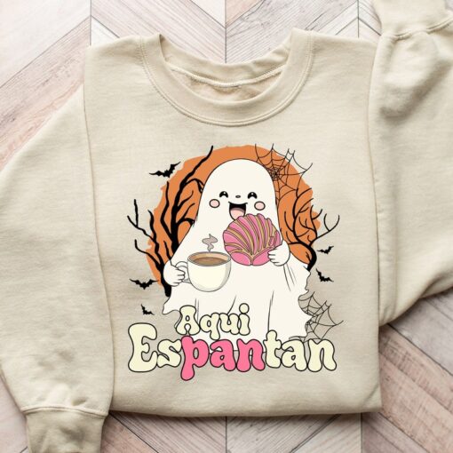 Aqui Espantan Shirt, Spanish Halloween Sweatshirt