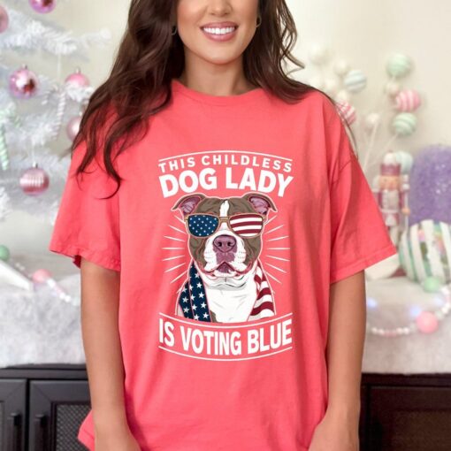 This Childless Dog Lady Is voting Blue, Kamala Harris Heavy Cotton Tee