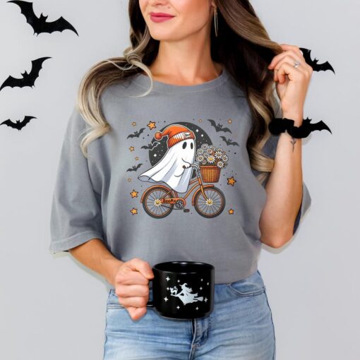 Comfort Colors® Cute Halloween Ghost Shirt, Halloween Women's Shirt