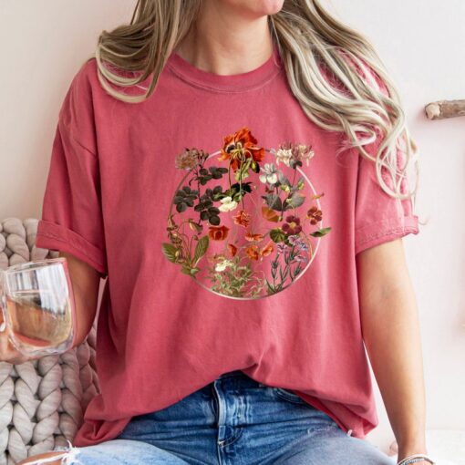 Comfort Colors® Flower Shirt, Vintage Flower Shirt, Flower Lower Shirt